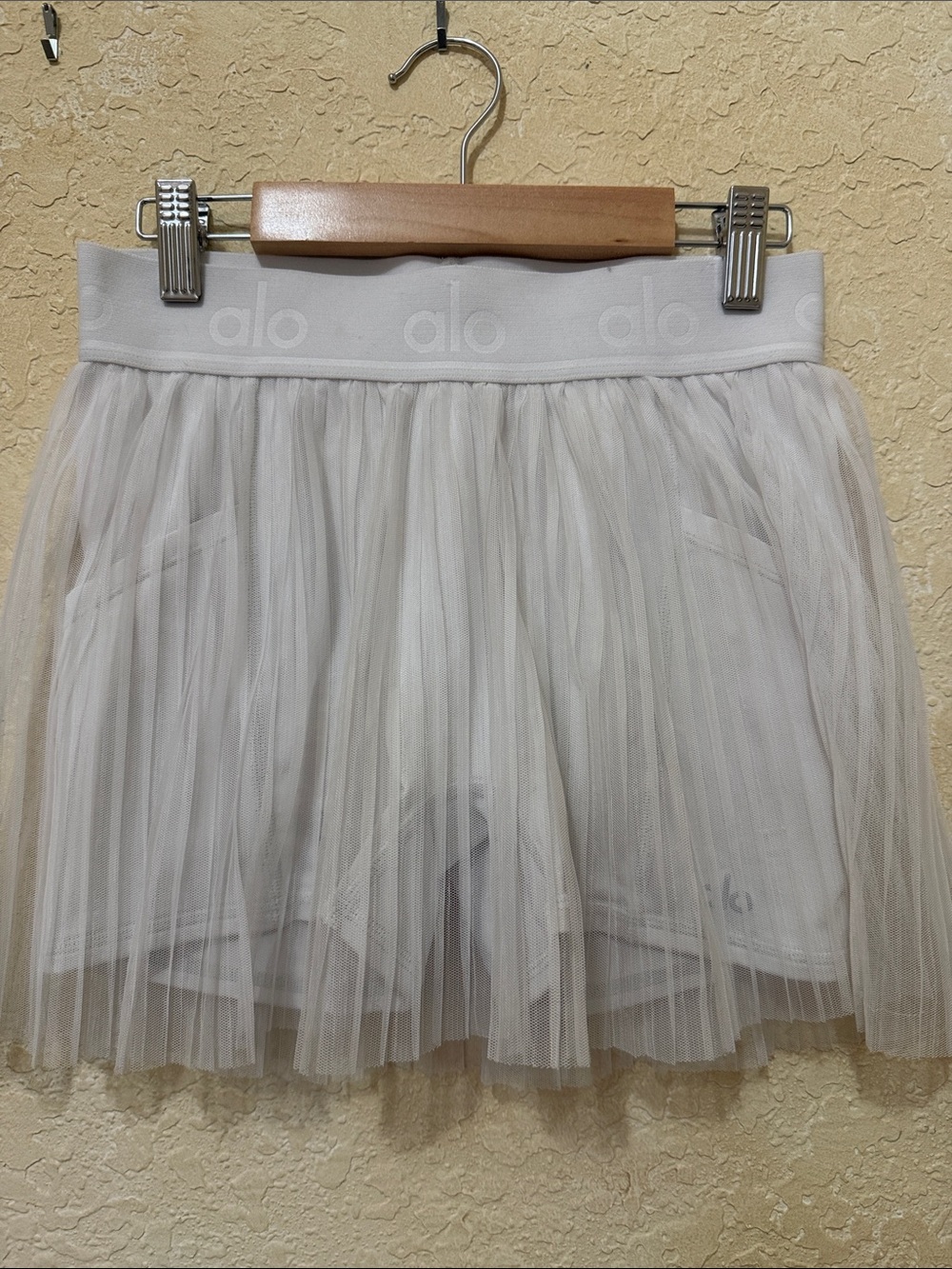ALO biker shorts with sheer overlay size S